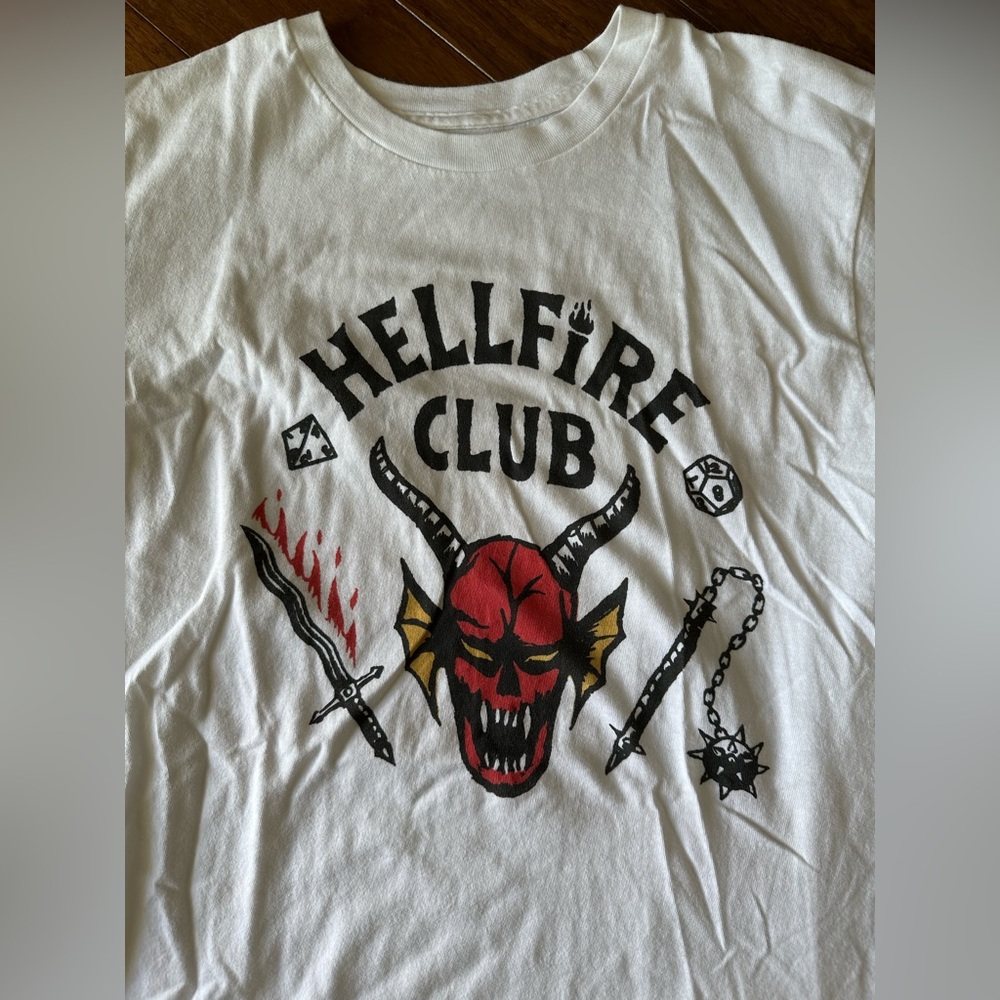 Stranger Things T Shirt Medium Hellfire Club Graphic TV Netflix